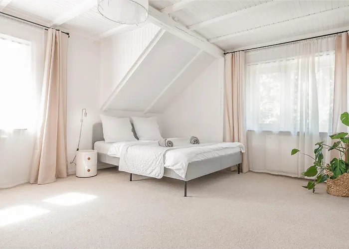 Tuyo Casa Sarabandy Варшава