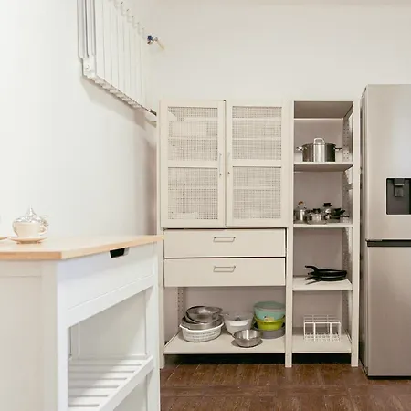 Tuyo Casa Sarabandy * وارسو