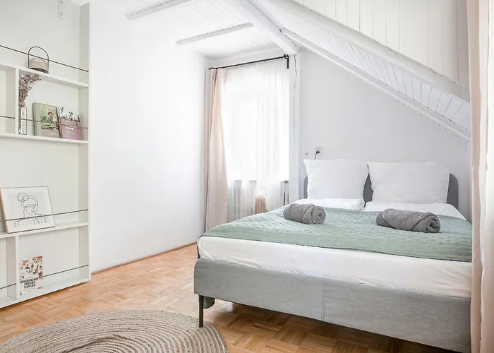 Tuyo Casa Sarabandy * Warsaw